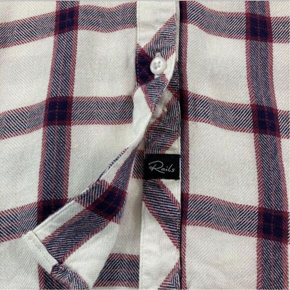 Rails Hunter White, Red, & Navy Blue Plaid Flannel Shirt Small - Picture 6 of 8